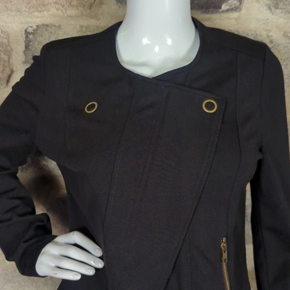 CABI Black Asymmetrical Snap Zip Pointe Moto Jacket Size XS Style 615 Zip Pocket - Picture 4 of 14